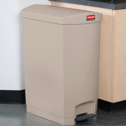 Rubbermaid End Step On 90Lt Beige Bin