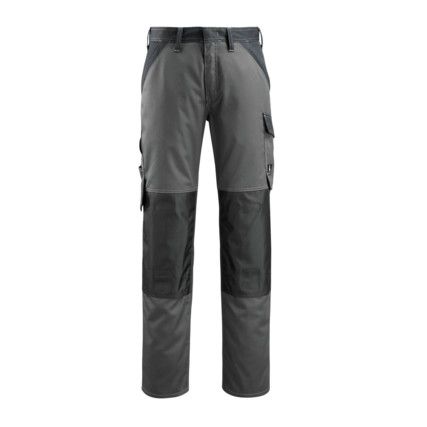 TROUSERS WITH KNEEPAD POCKETS