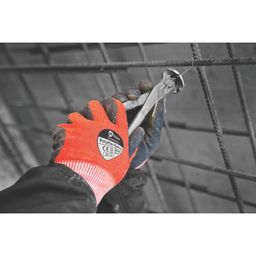 Polyflex® Hydro C3, Cut C Resistant, Foam Nitrile 18 Gauge Gloves thumbnail-1